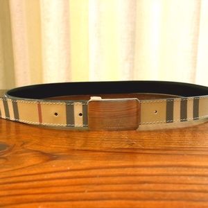 Burberry Nova Check Belt with Silver Buckle 40/100